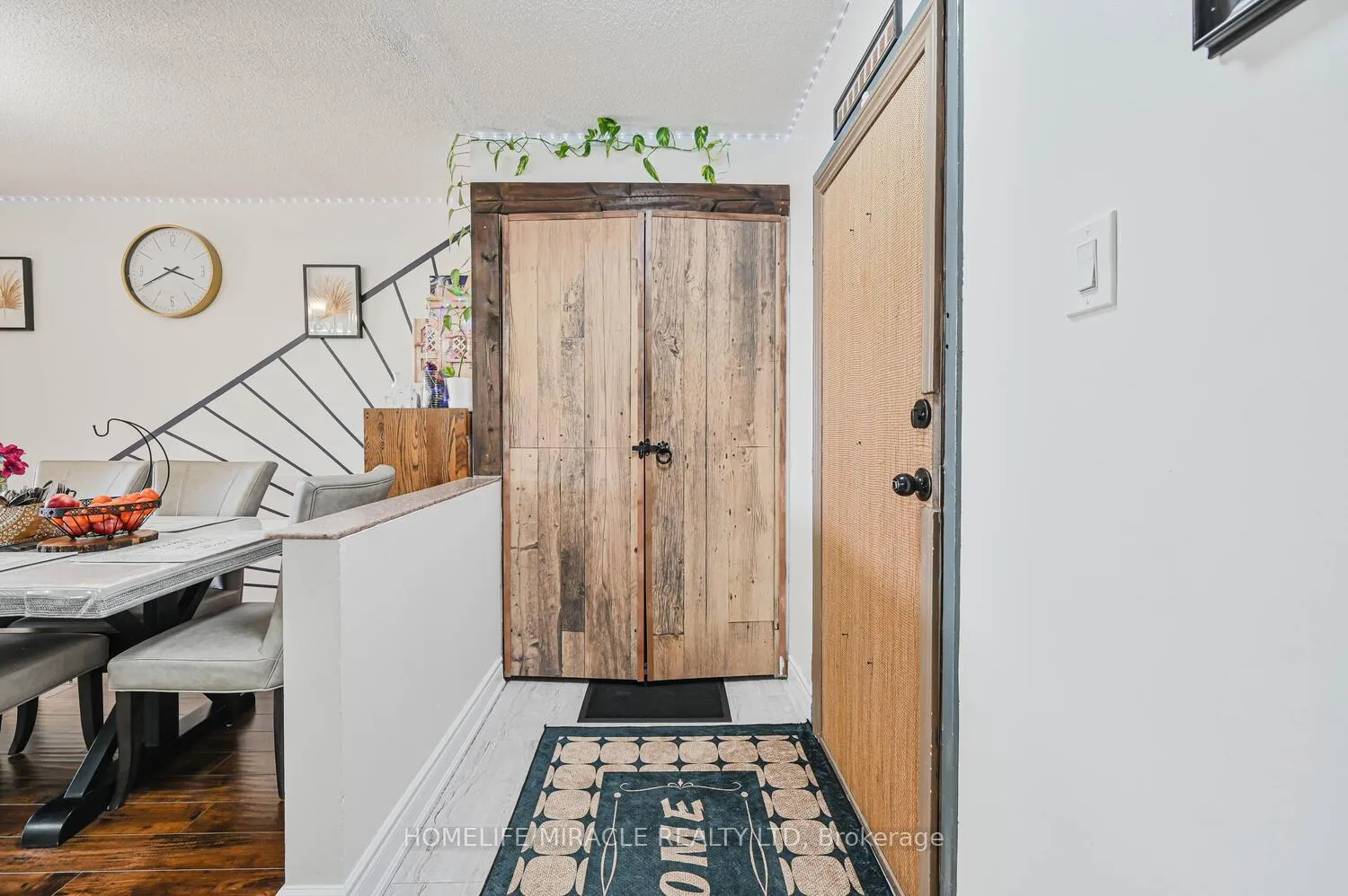 Photo 7 of Unit 1802, 4 Kings Cross Road, Brampton, Queen Street Corridor — HOMEH