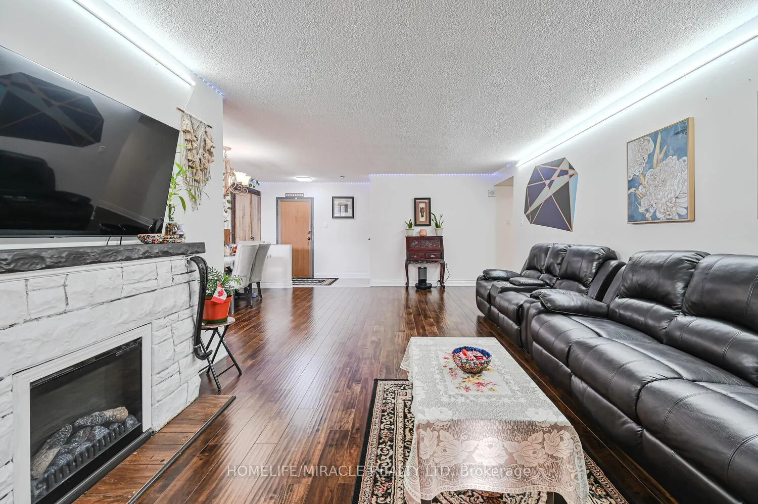 Photo 12 of Unit 1802, 4 Kings Cross Road, Brampton, Queen Street Corridor — HOMEH