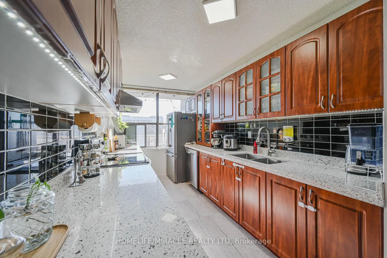 Photo 16 of Unit 1802, 4 Kings Cross Road, Brampton, Queen Street Corridor — HOMEH
