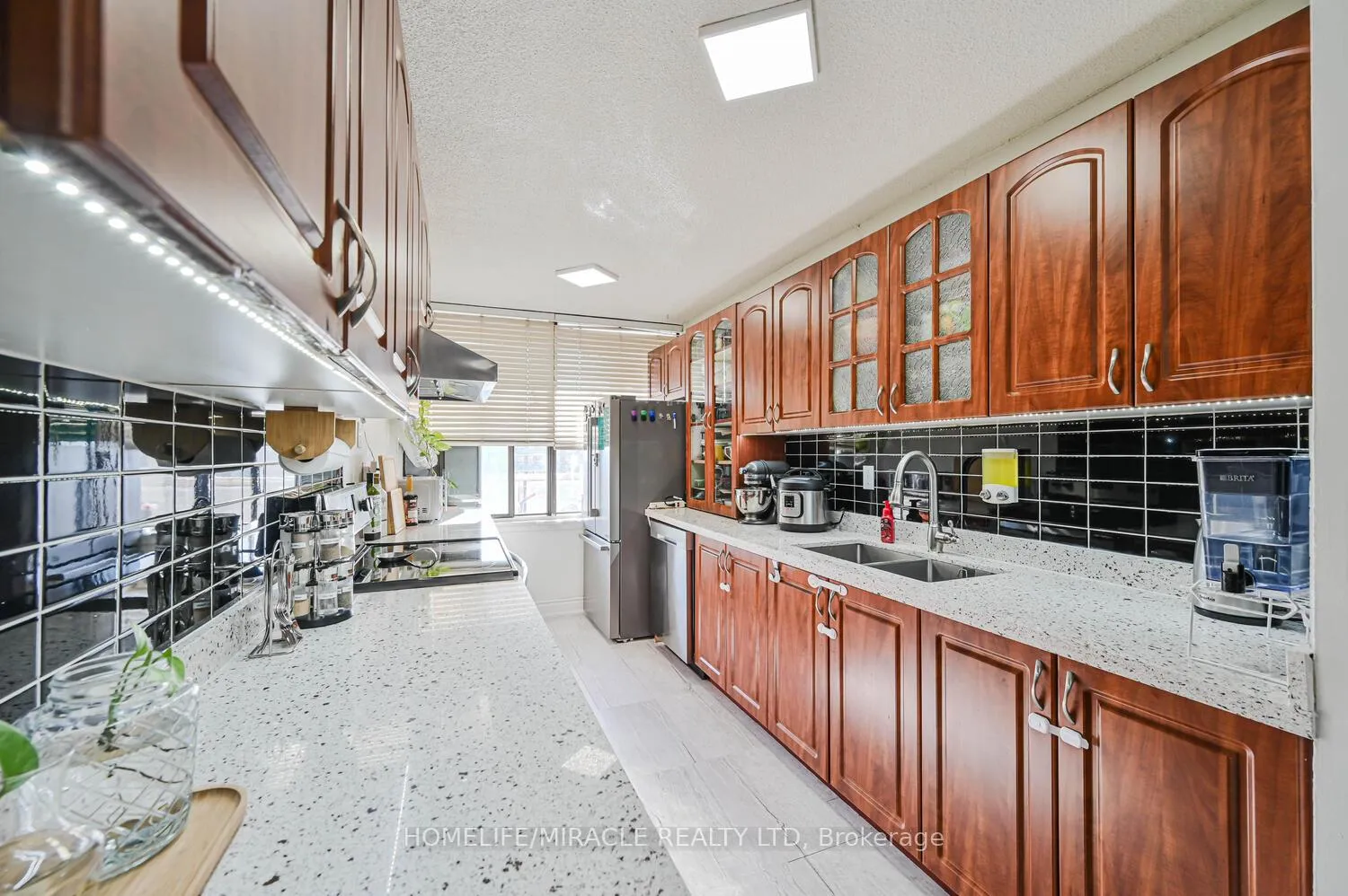 Photo 19 of Unit 1802, 4 Kings Cross Road, Brampton, Queen Street Corridor — HOMEH