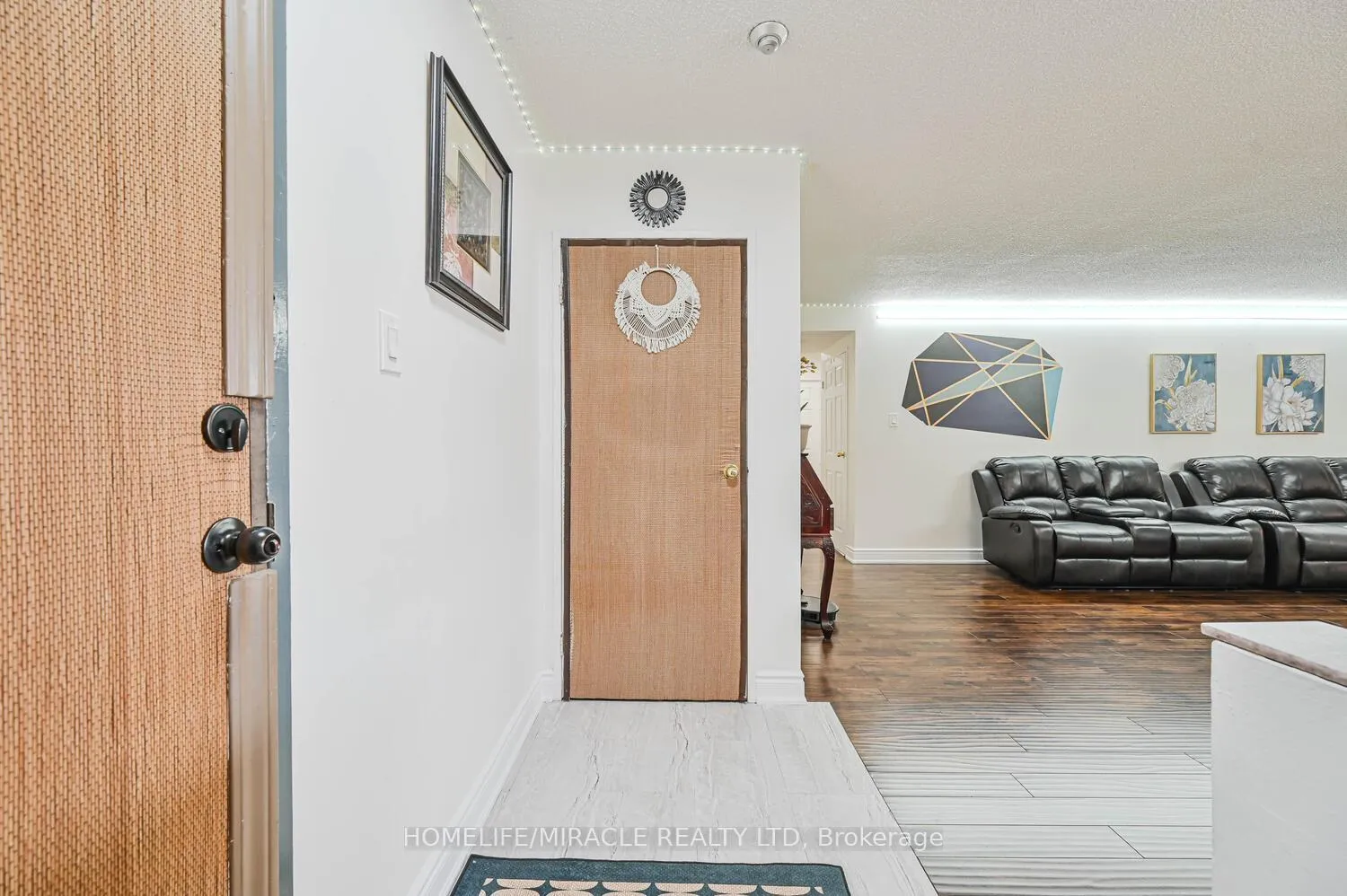 Photo 40 of Unit 1802, 4 Kings Cross Road, Brampton, Queen Street Corridor — HOMEH