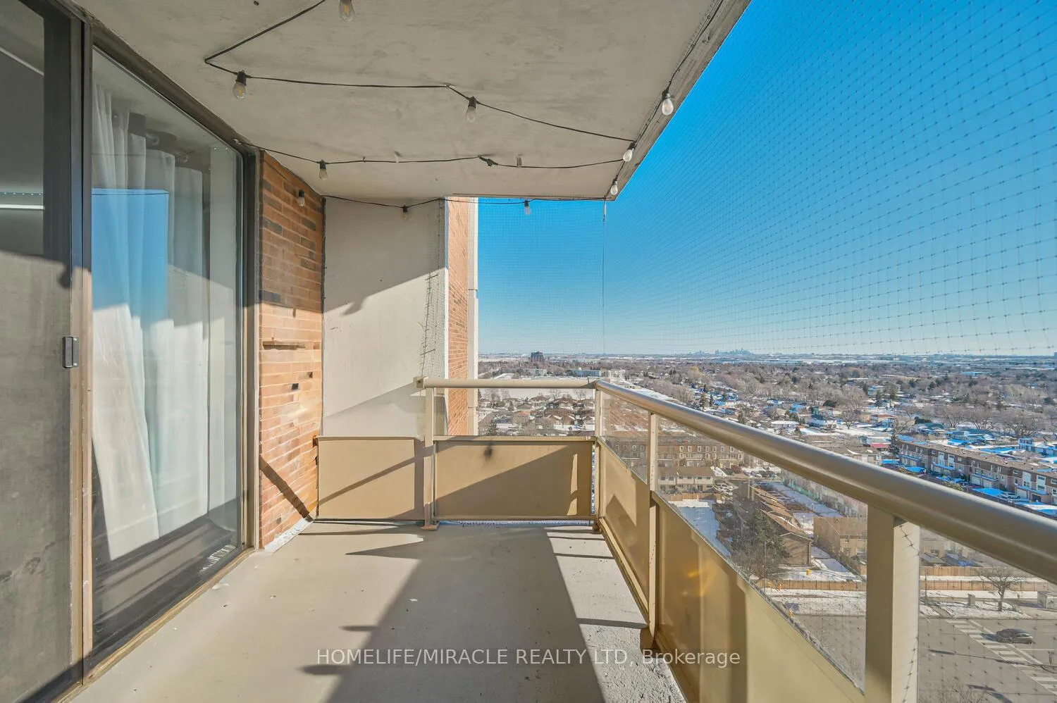 Photo 43 of Unit 1802, 4 Kings Cross Road, Brampton, Queen Street Corridor — HOMEH