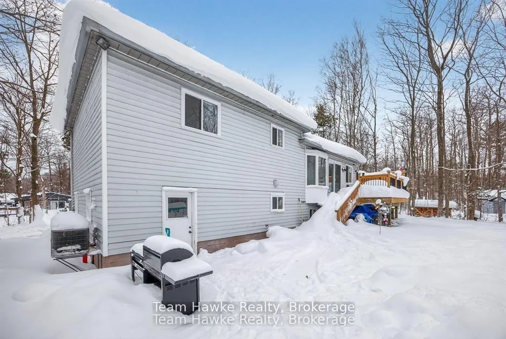 Photo 28 of 50 Laurier Boulevard, Tiny, Rural Tiny — HOMEH
