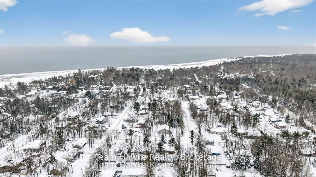 Photo 44 of 50 Laurier Boulevard, Tiny, Rural Tiny — HOMEH