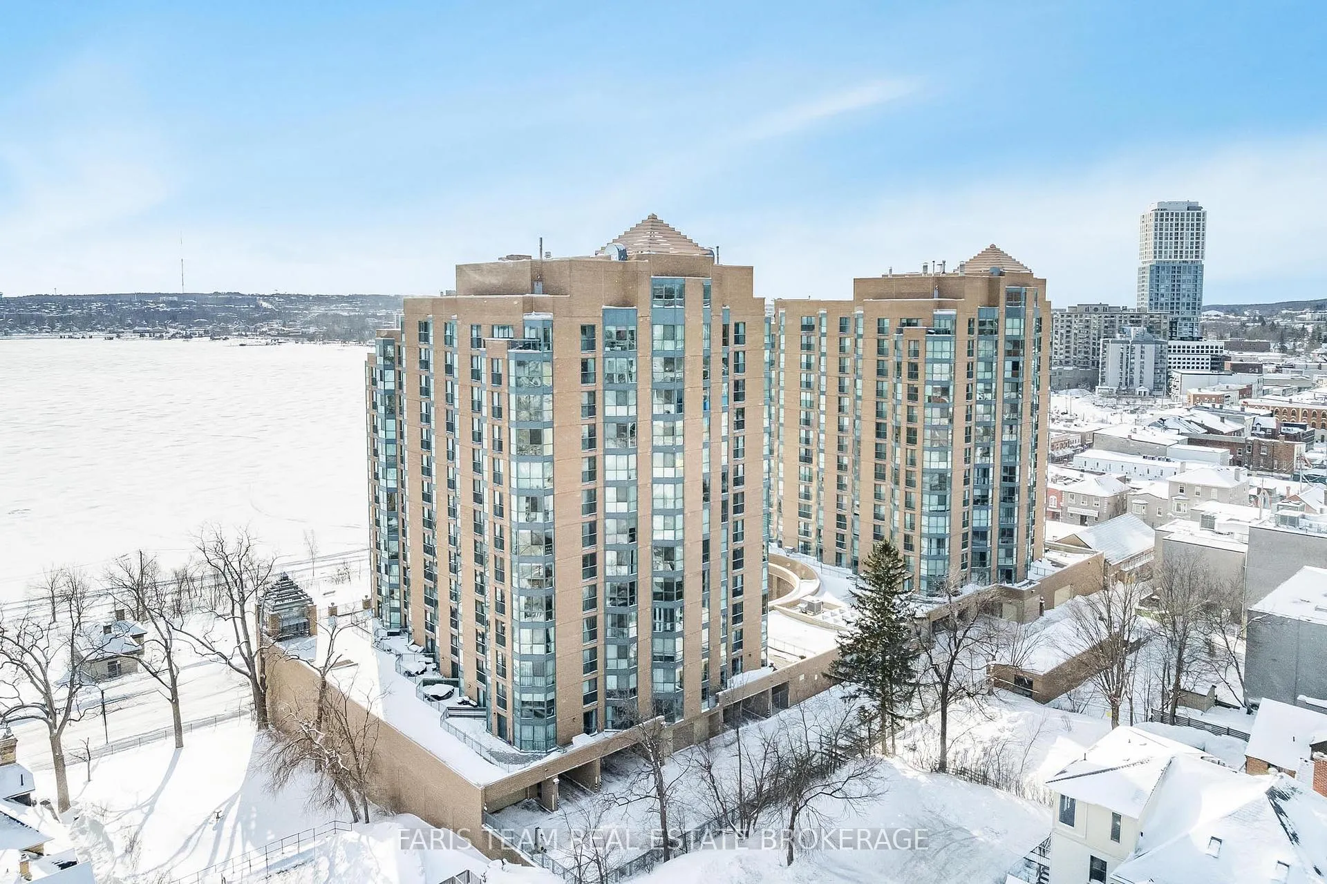 Front of Unit 511, 150 Dunlop Street E