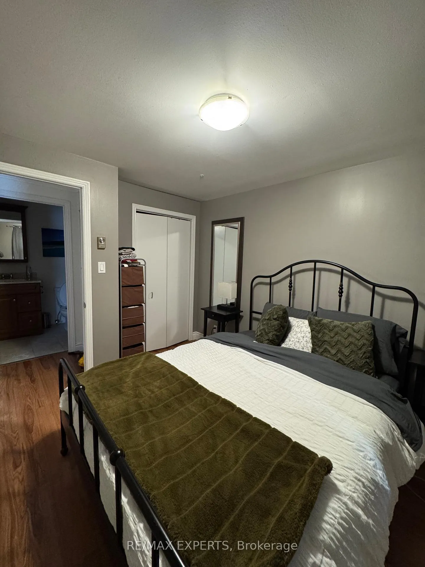 Photo 7 of Unit C, 42 Queen Street, Caledon, Bolton North — HOMEH