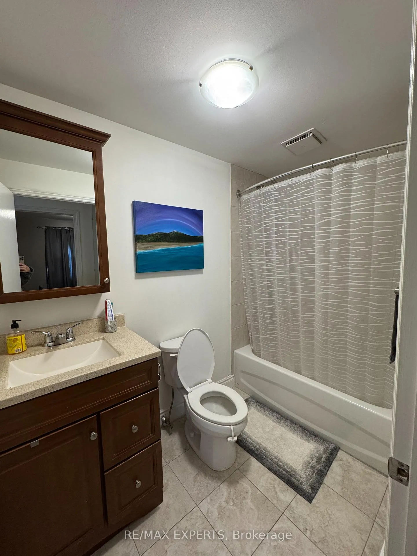 Photo 9 of Unit C, 42 Queen Street, Caledon, Bolton North — HOMEH