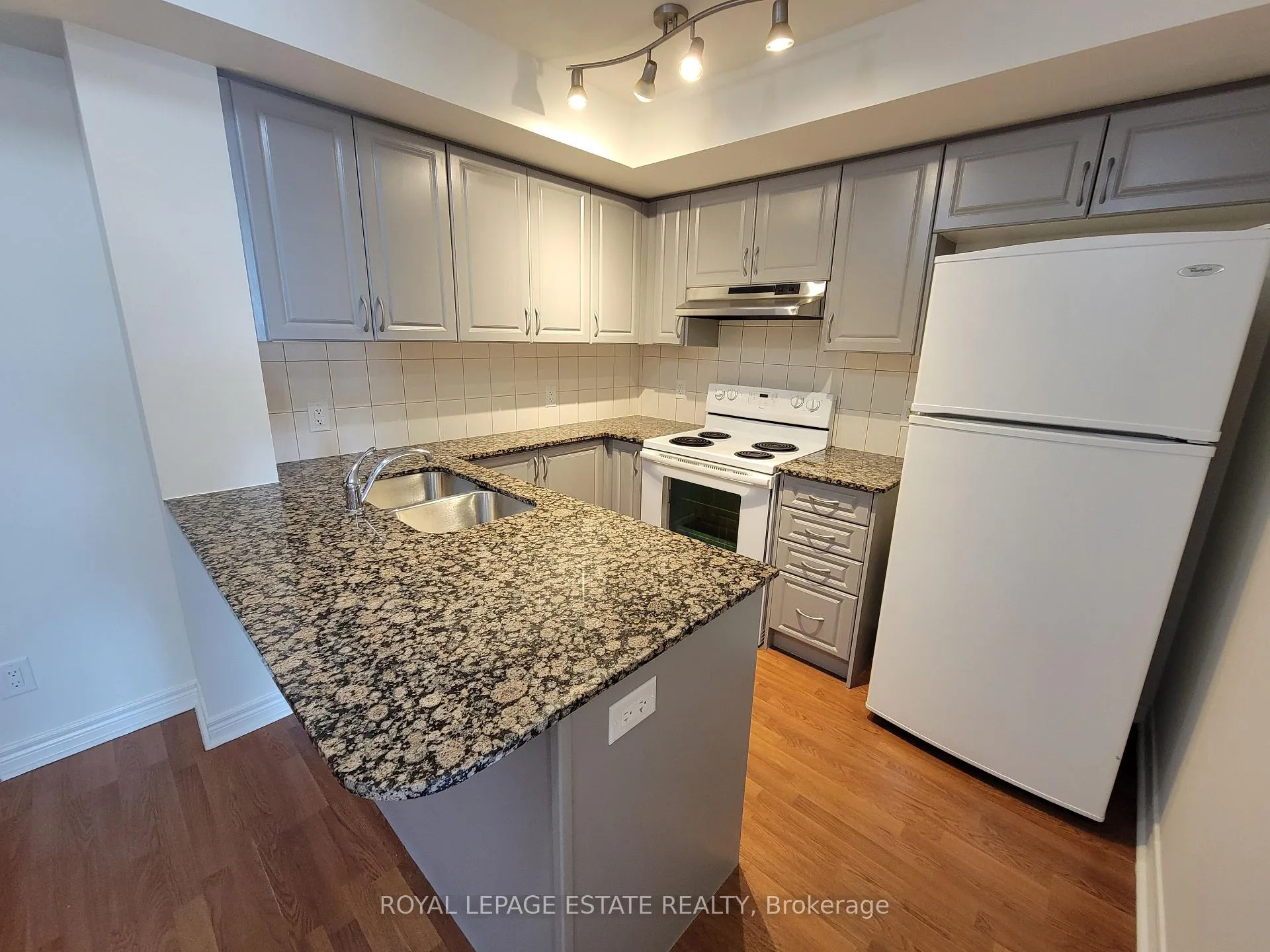 Photo 1 of Unit 415, 60 Fairfax Crescent, Scarborough, Clairlea-Birchmount — HOMEH