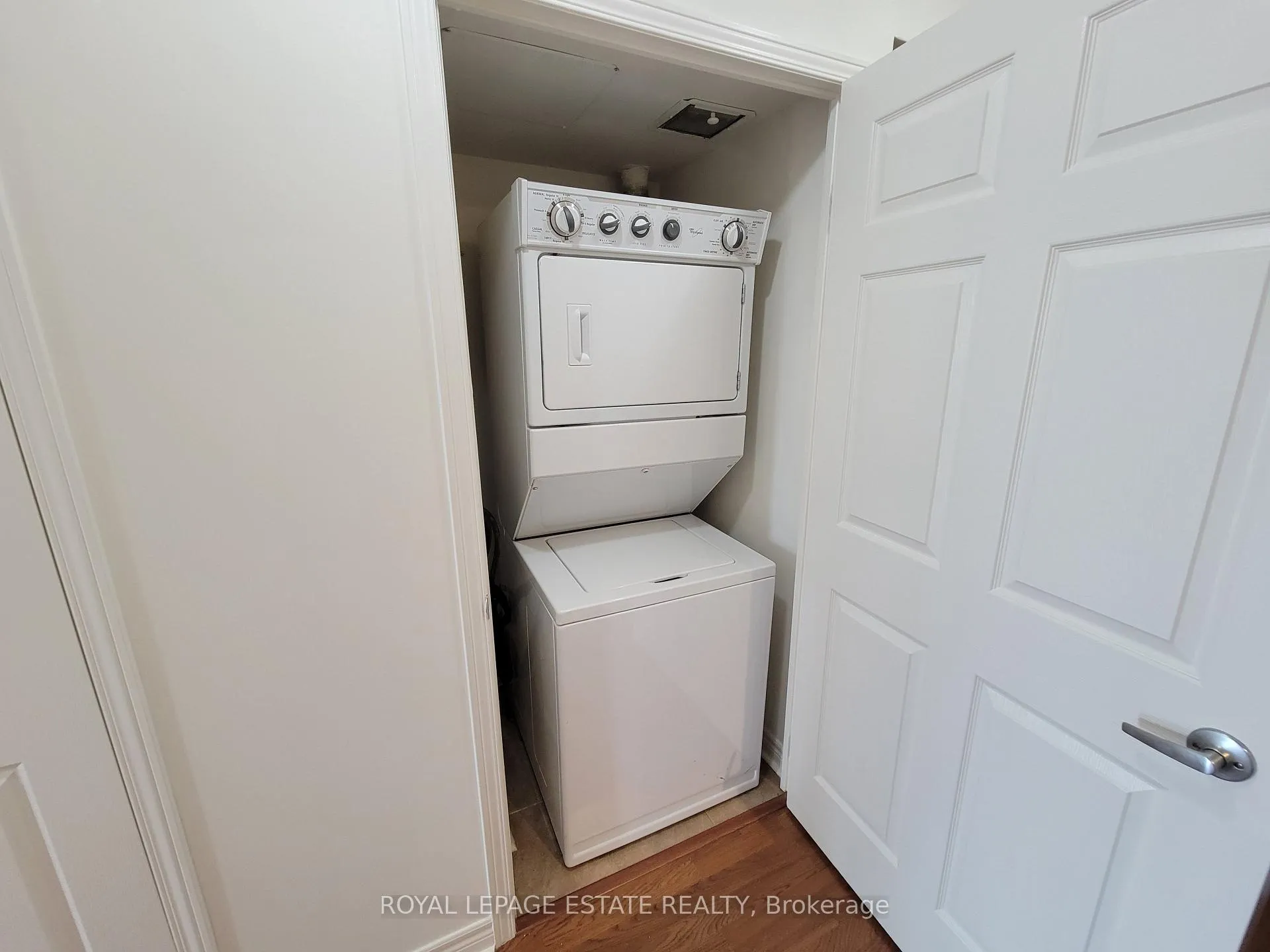 Photo 6 of Unit 415, 60 Fairfax Crescent, Scarborough, Clairlea-Birchmount — HOMEH
