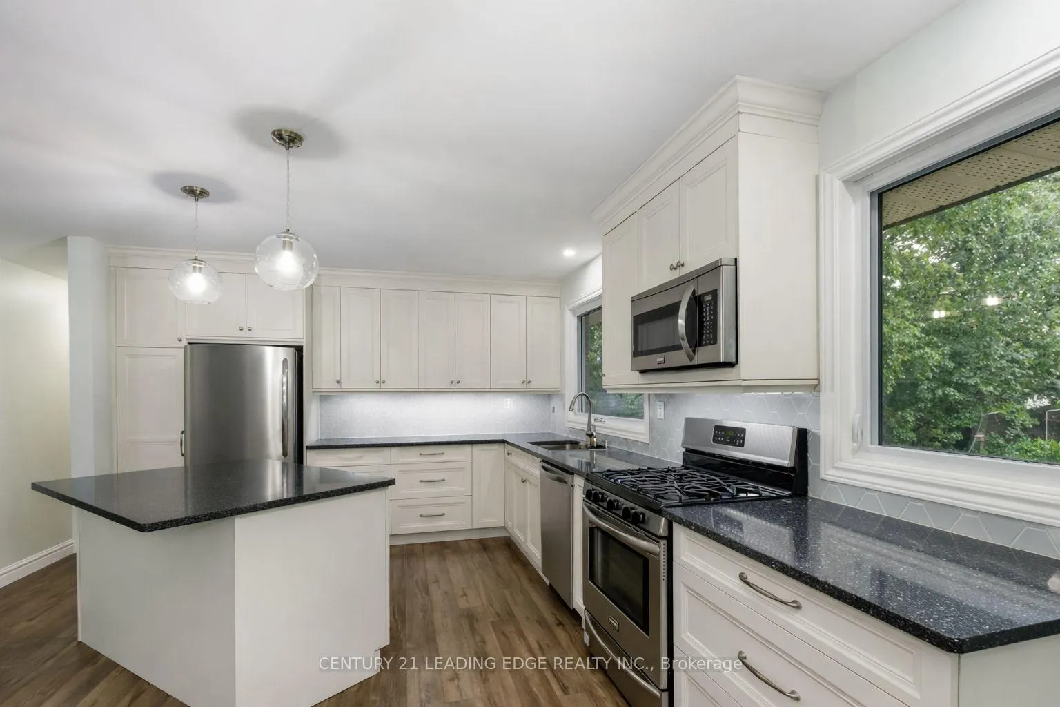 Photo 2 of 306 Lindan Avenue, Selwyn — HOMEH