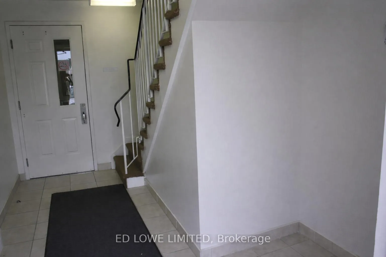 Photo 7 of Unit E-202, 59 Arch Brown Court, Barrie, East Bayfield — HOMEH