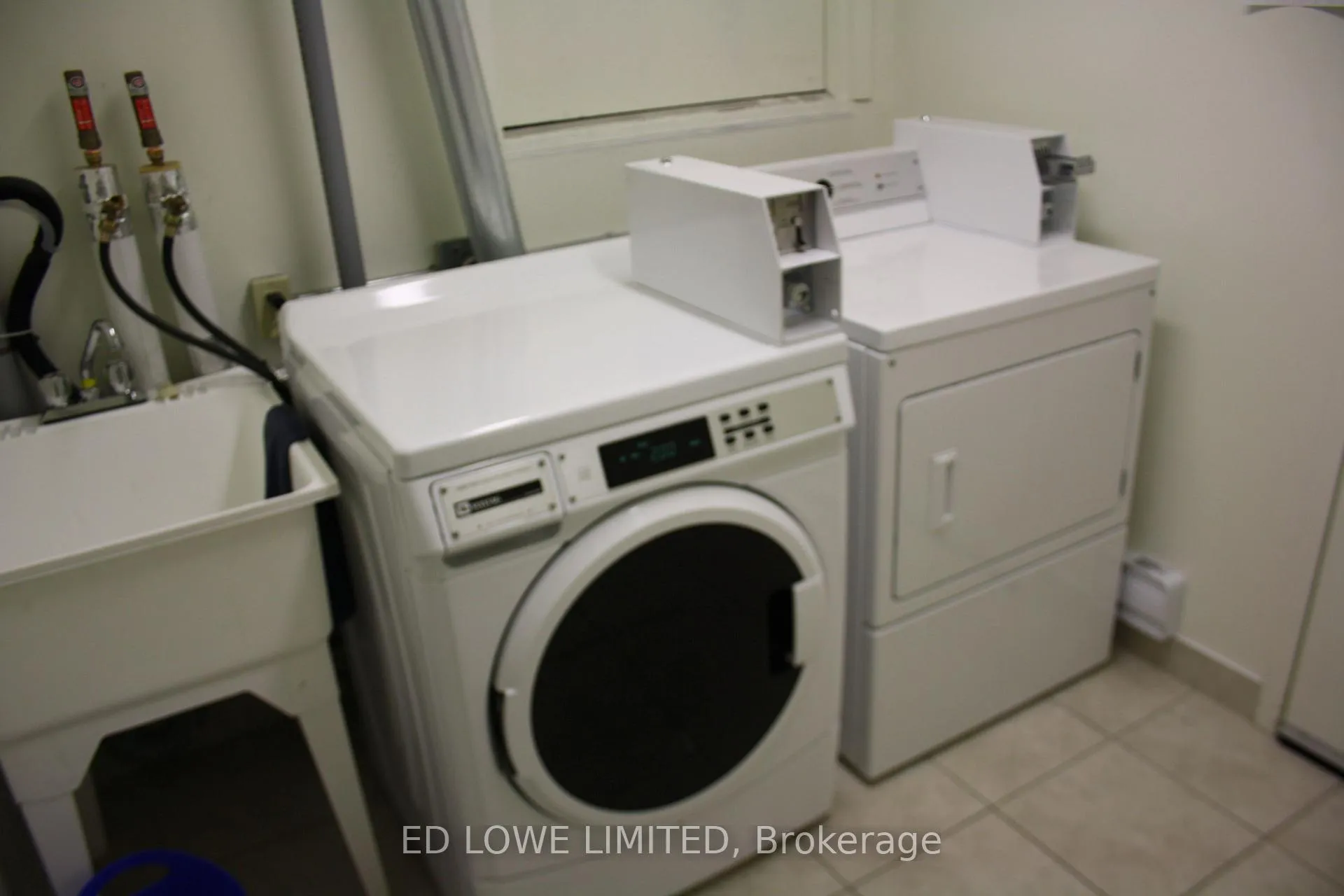 Photo 35 of Unit E-202, 59 Arch Brown Court, Barrie, East Bayfield — HOMEH