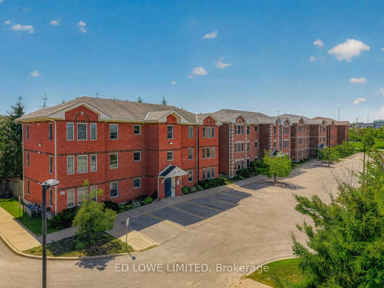 Photo 4 of Unit E-202, 59 Arch Brown Court, Barrie, East Bayfield — HOMEH