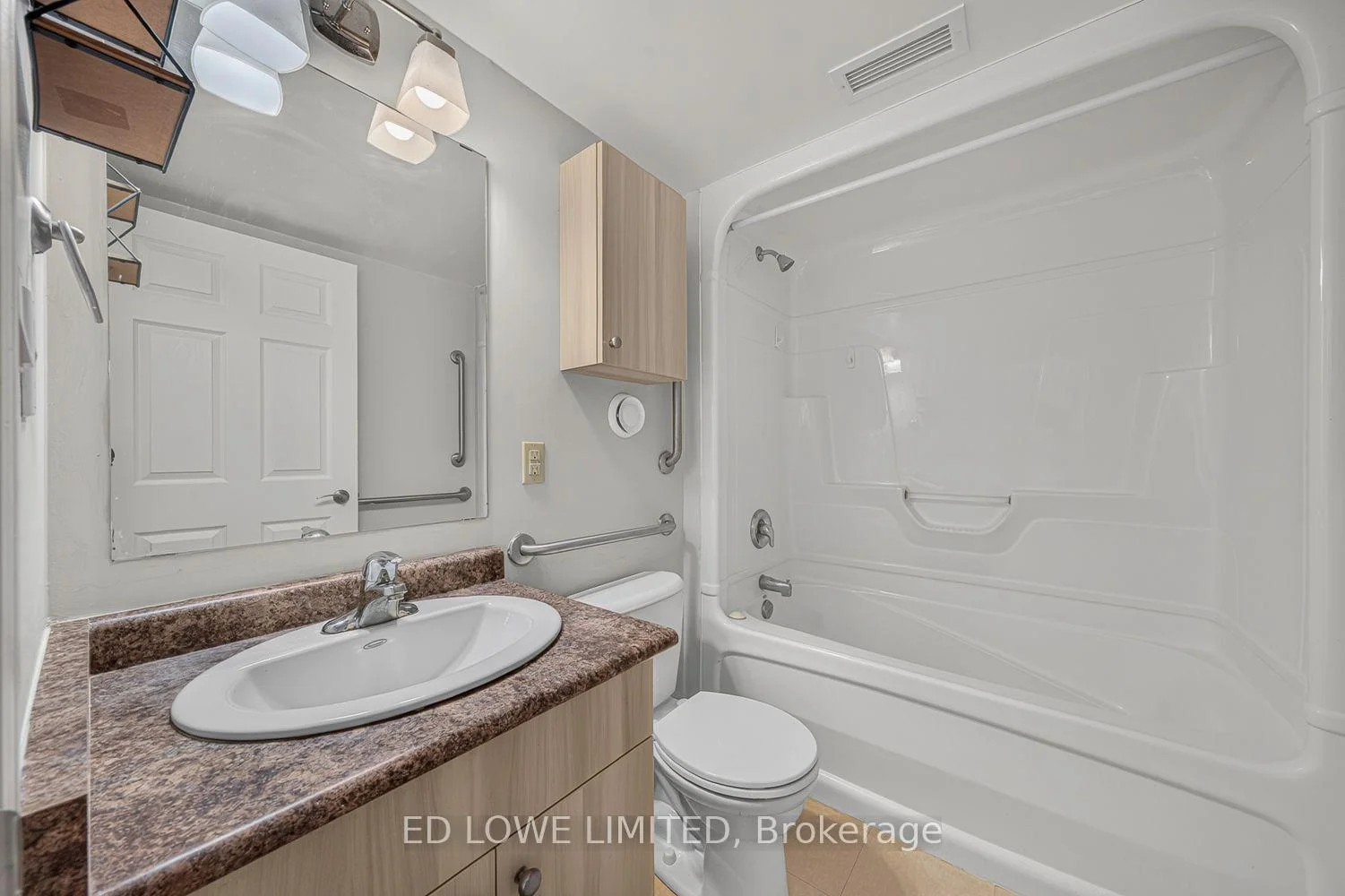 Photo 29 of Unit E-202, 59 Arch Brown Court, Barrie, East Bayfield — HOMEH