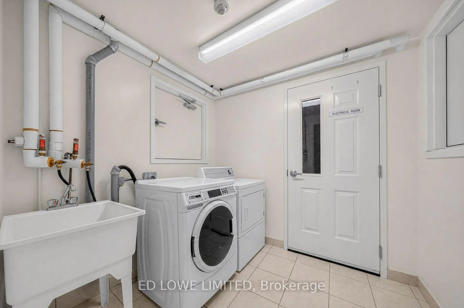 Photo 34 of Unit E-202, 59 Arch Brown Court, Barrie, East Bayfield — HOMEH