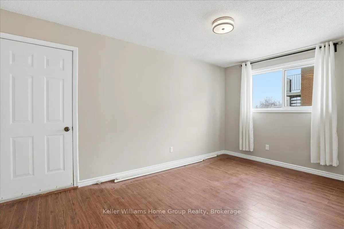 Photo 20 of 118 Chandler Drive, Kitchener — HOMEH