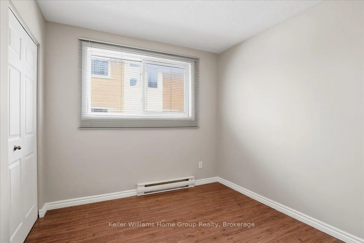 Photo 22 of 118 Chandler Drive, Kitchener — HOMEH
