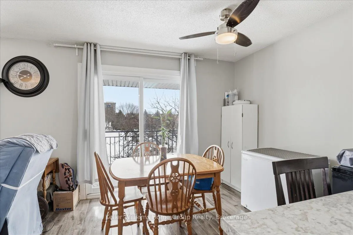 Photo 26 of 118 Chandler Drive, Kitchener — HOMEH