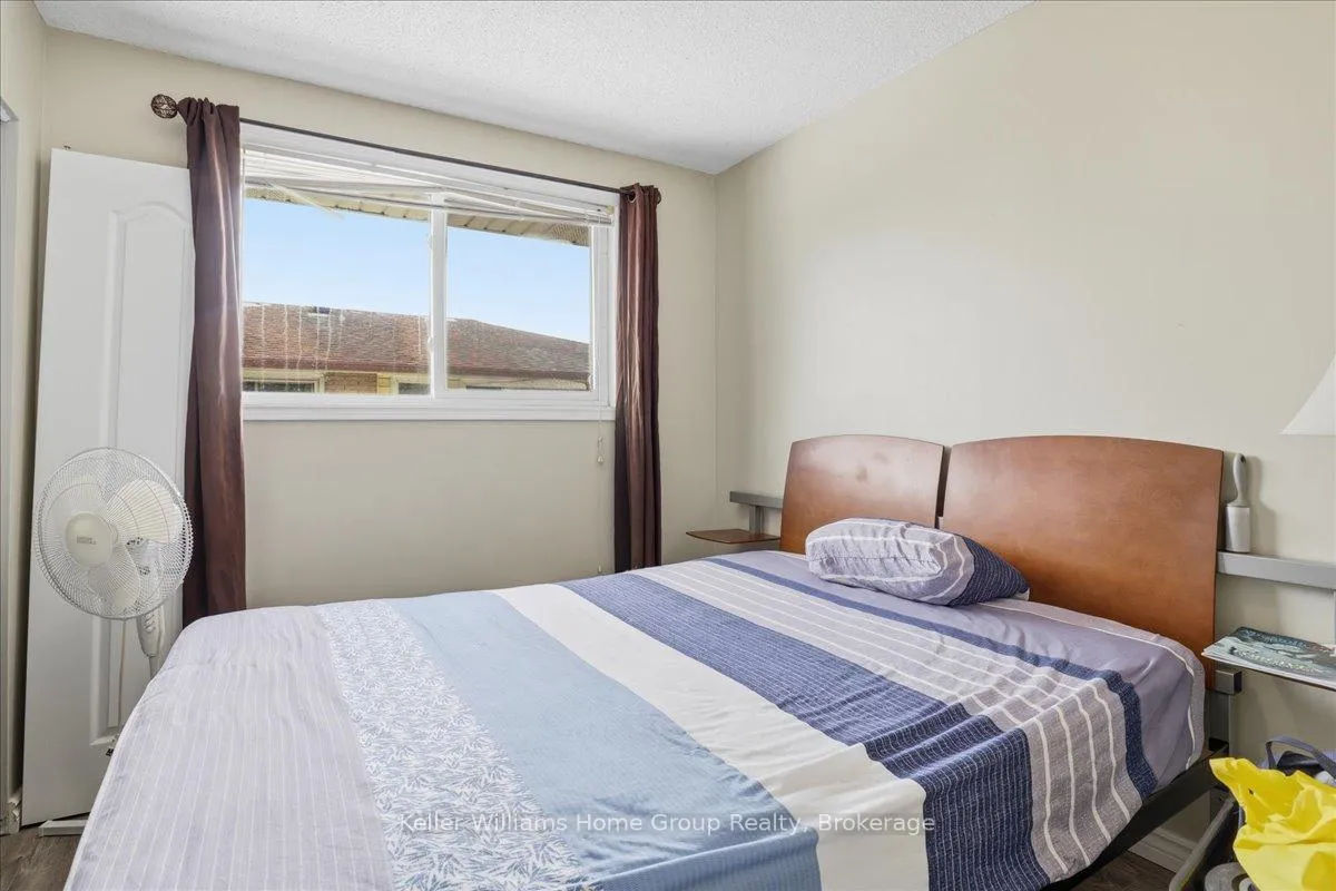 Photo 30 of 118 Chandler Drive, Kitchener — HOMEH