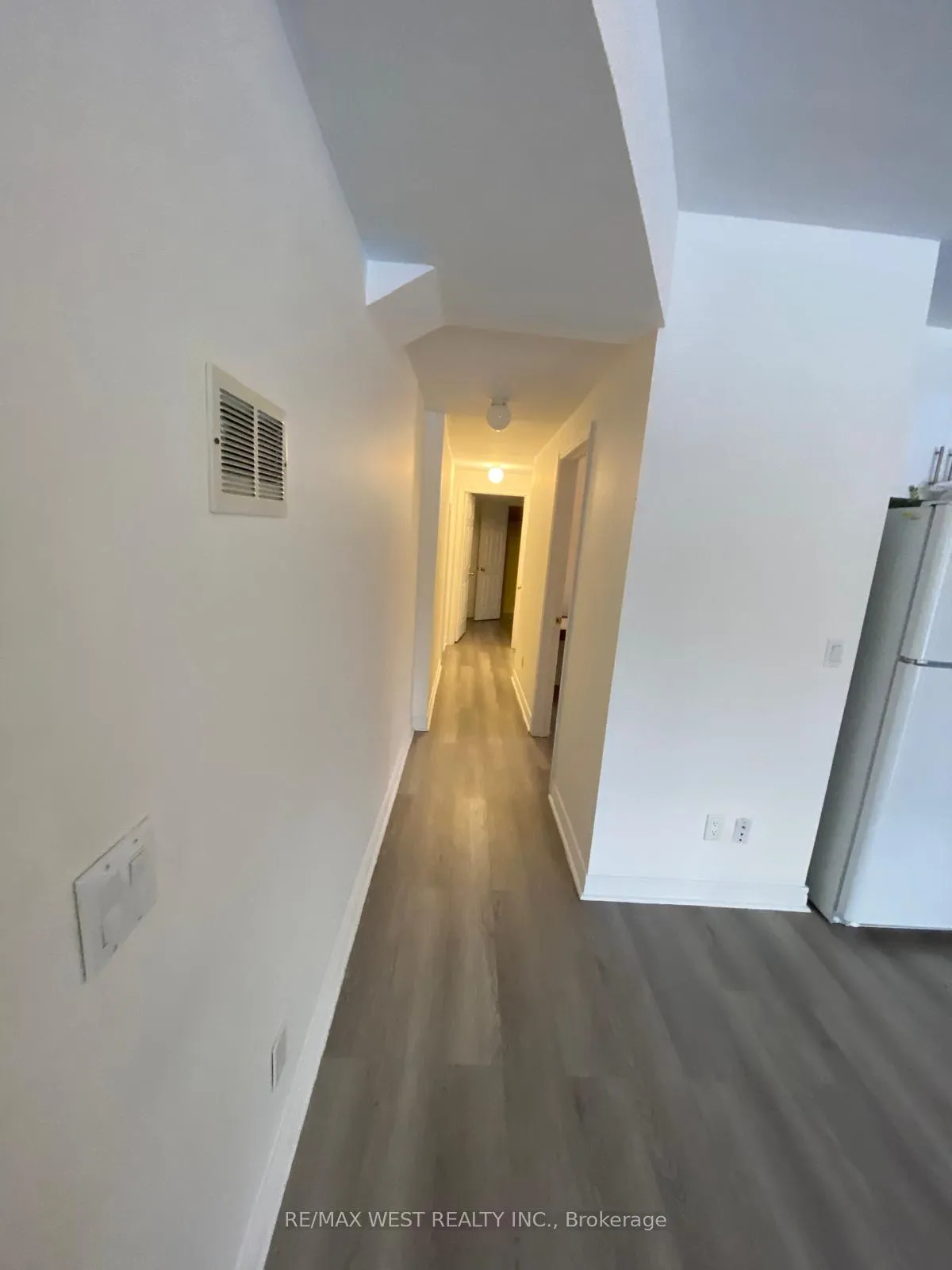 Photo 6 of 9720 Keele Street, Vaughan, Maple — HOMEH