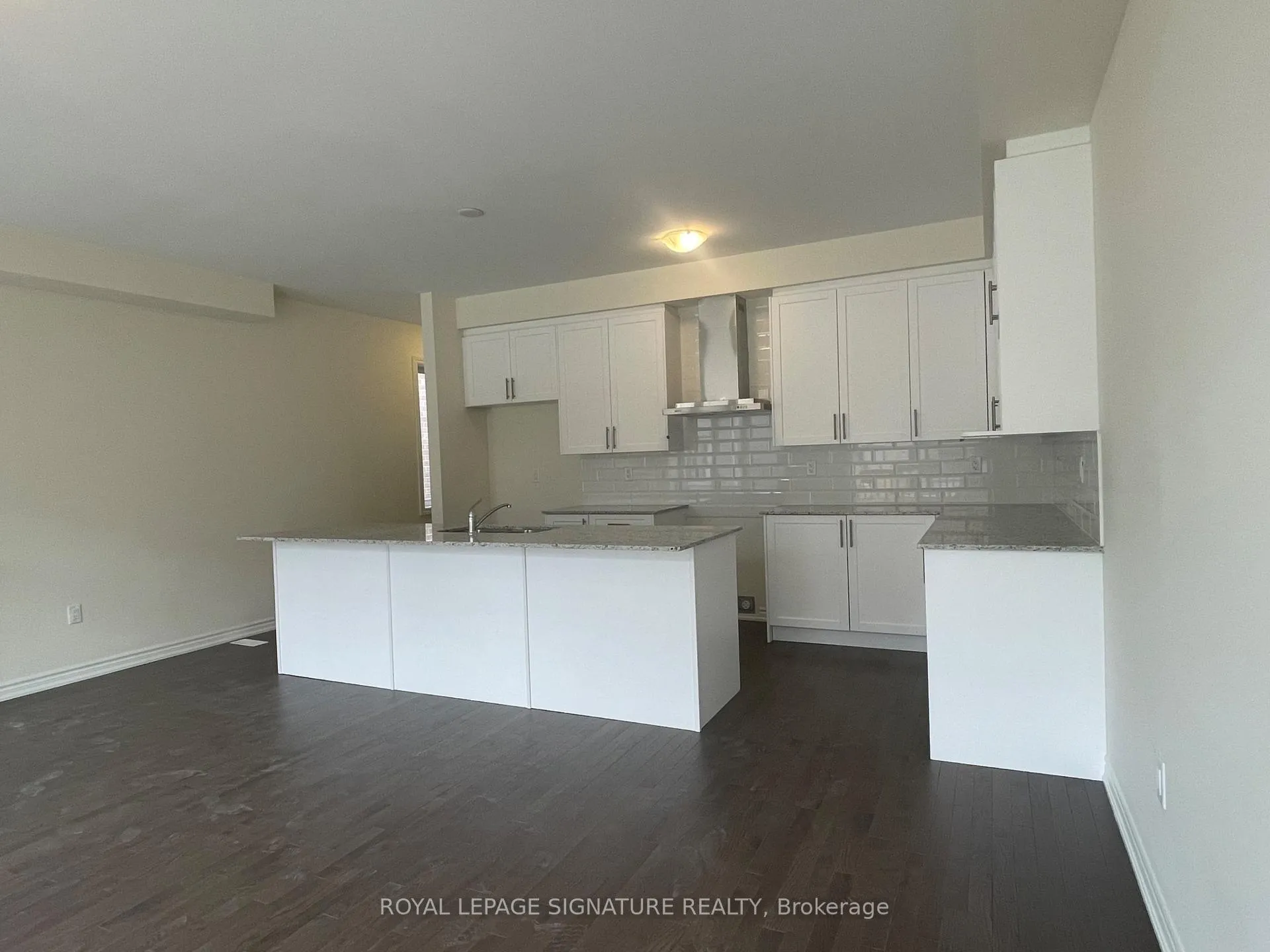 Photo 7 of 50 Hartington Street, Vaughan, Kleinburg — HOMEH
