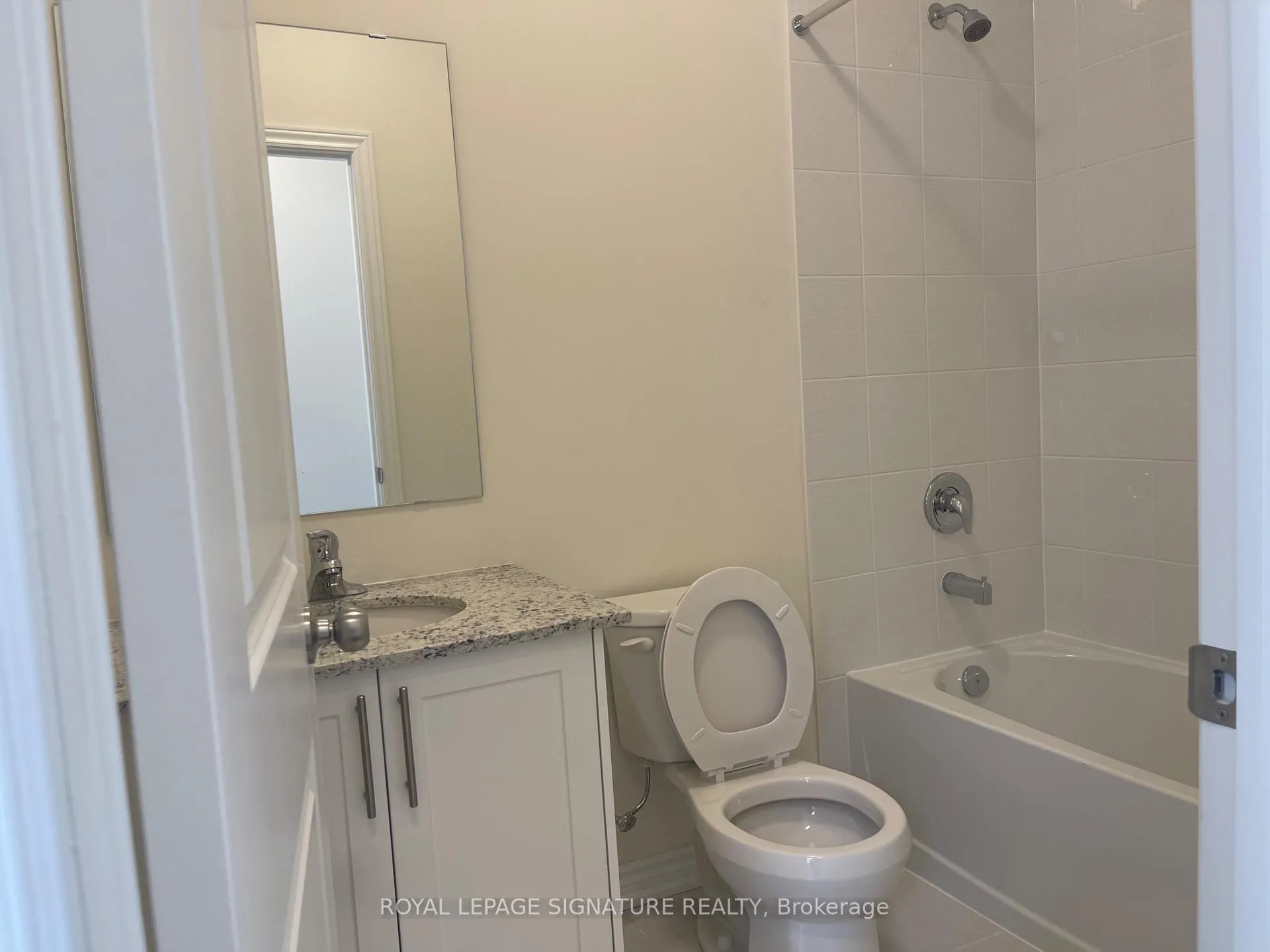 Photo 13 of 50 Hartington Street, Vaughan, Kleinburg — HOMEH