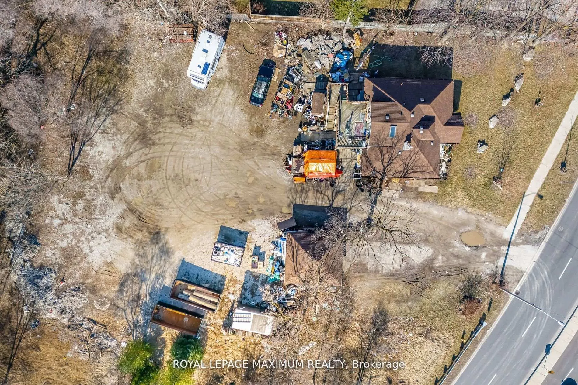 Photo 5 of 255 Albion Road, Etobicoke, Elms-Old Rexdale — HOMEH