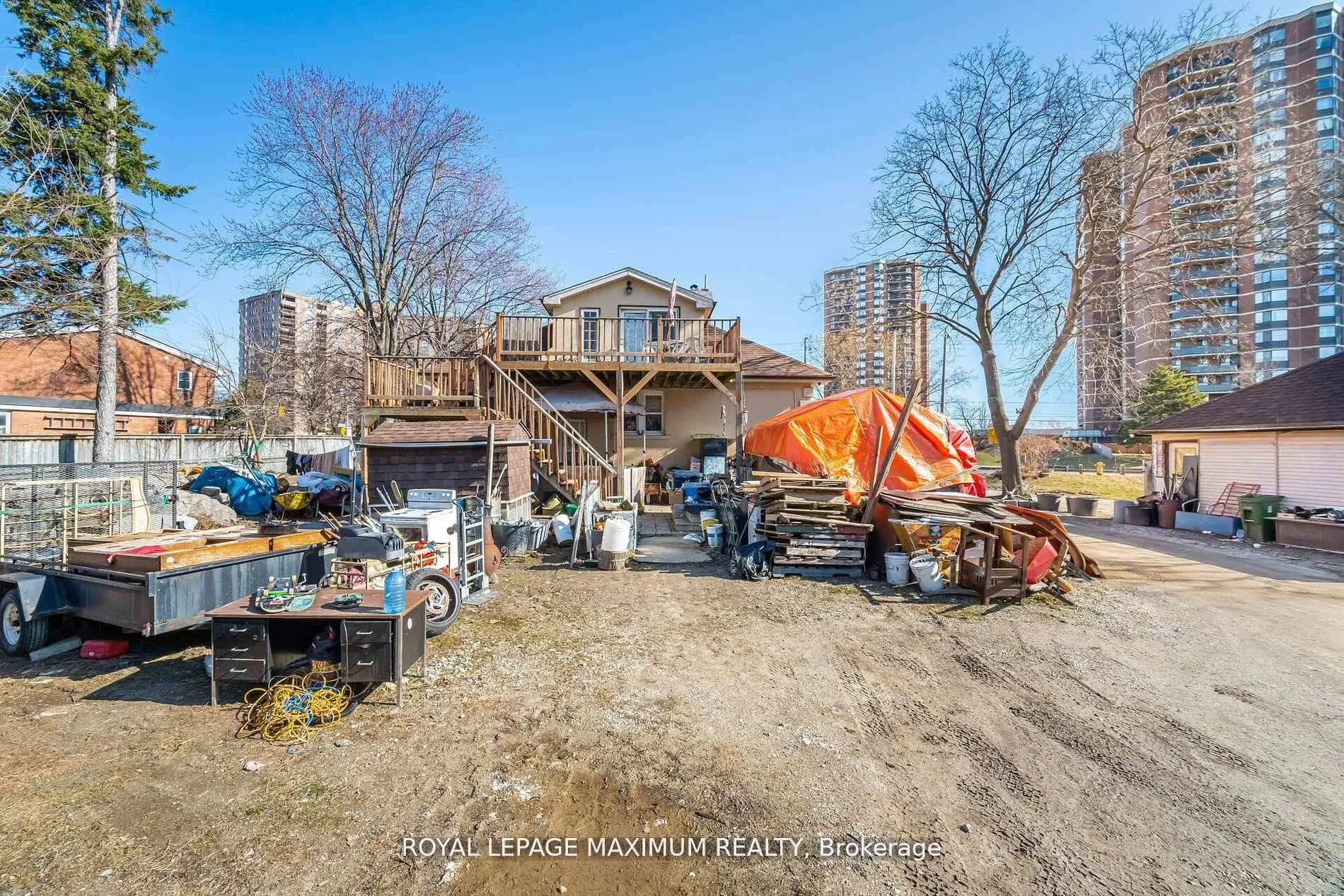 Photo 19 of 255 Albion Road, Etobicoke, Elms-Old Rexdale — HOMEH