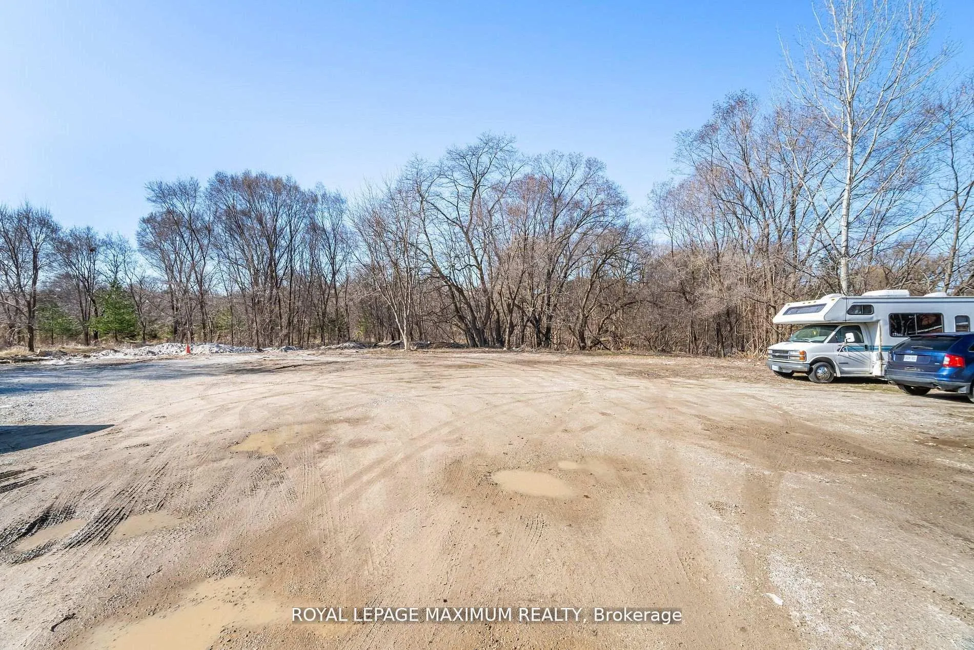 Photo 21 of 255 Albion Road, Etobicoke, Elms-Old Rexdale — HOMEH