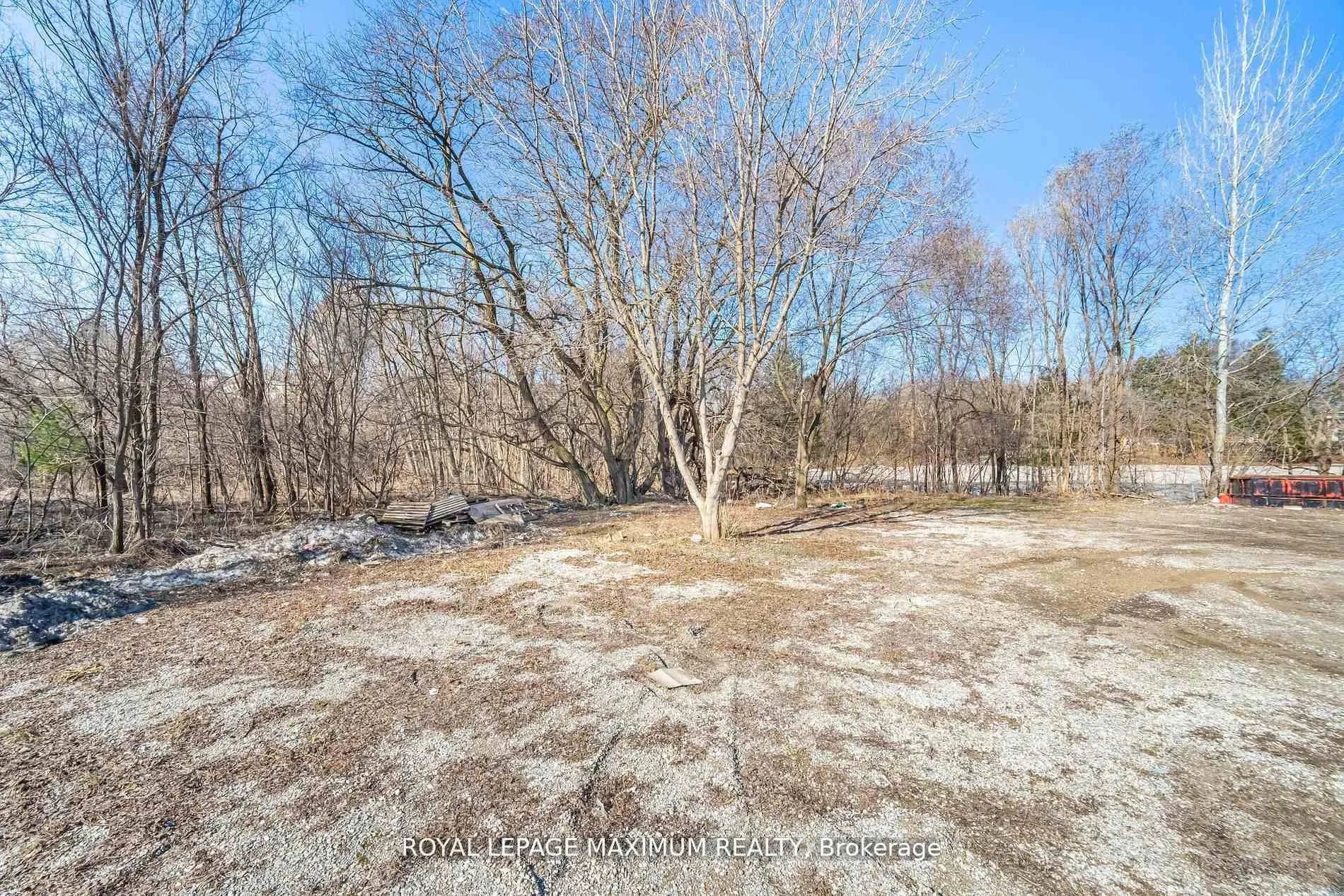 Photo 23 of 255 Albion Road, Etobicoke, Elms-Old Rexdale — HOMEH