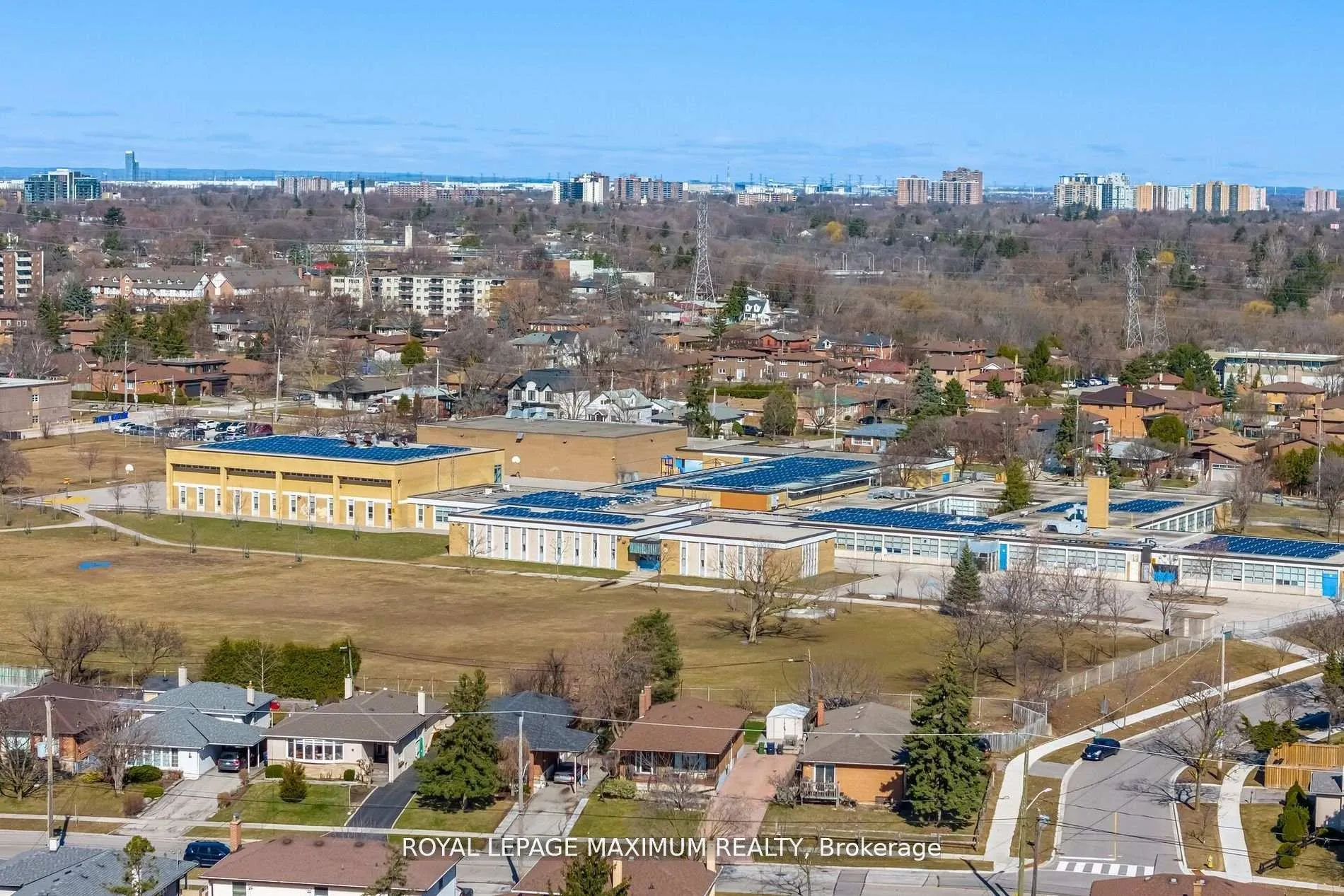 Photo 37 of 255 Albion Road, Etobicoke, Elms-Old Rexdale — HOMEH