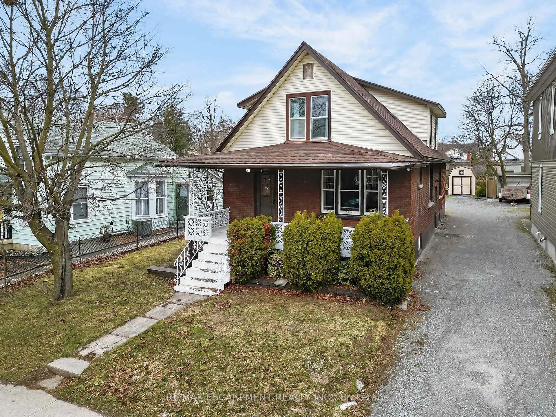 Photo 1 of 5991 Culp Street, Niagara Falls, Dorchester — HOMEH
