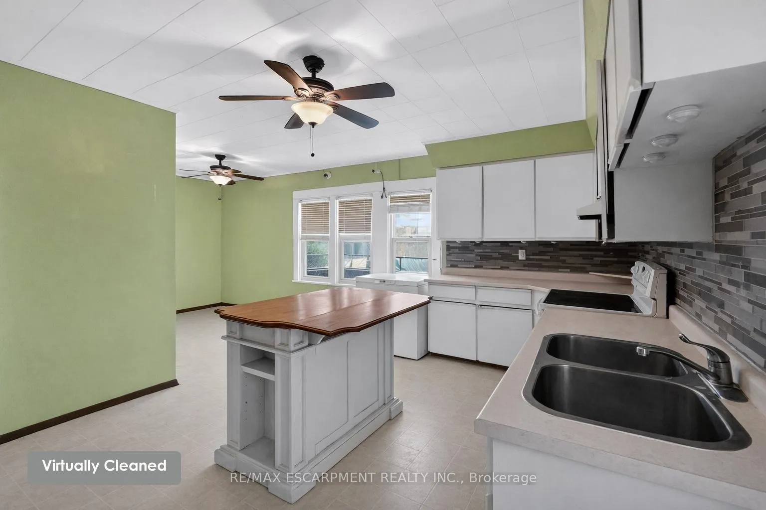 Photo 7 of 5991 Culp Street, Niagara Falls, Dorchester — HOMEH