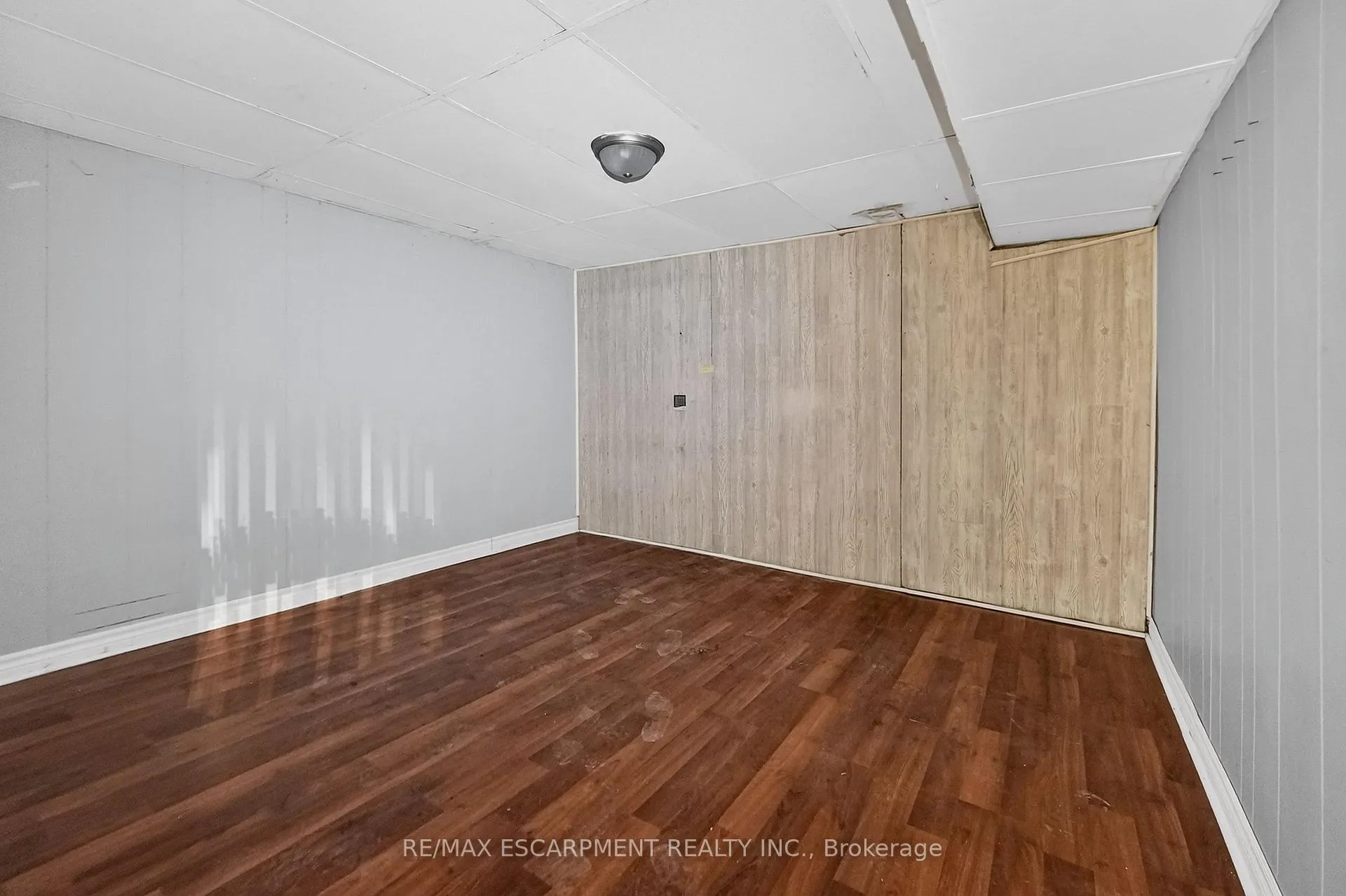 Photo 17 of 5991 Culp Street, Niagara Falls, Dorchester — HOMEH