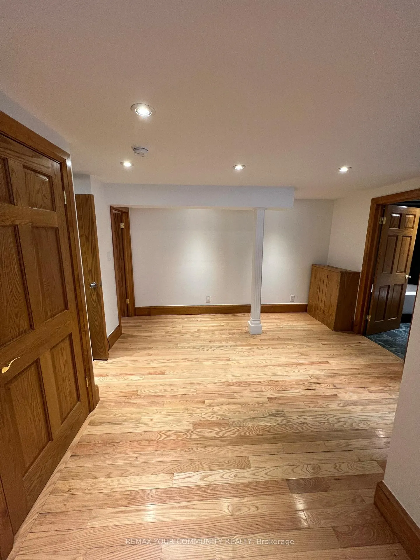 Photo 5 of Unit Rear, 179 St Clair Avenue E, Toronto, Rosedale-Moore Park — HOMEH