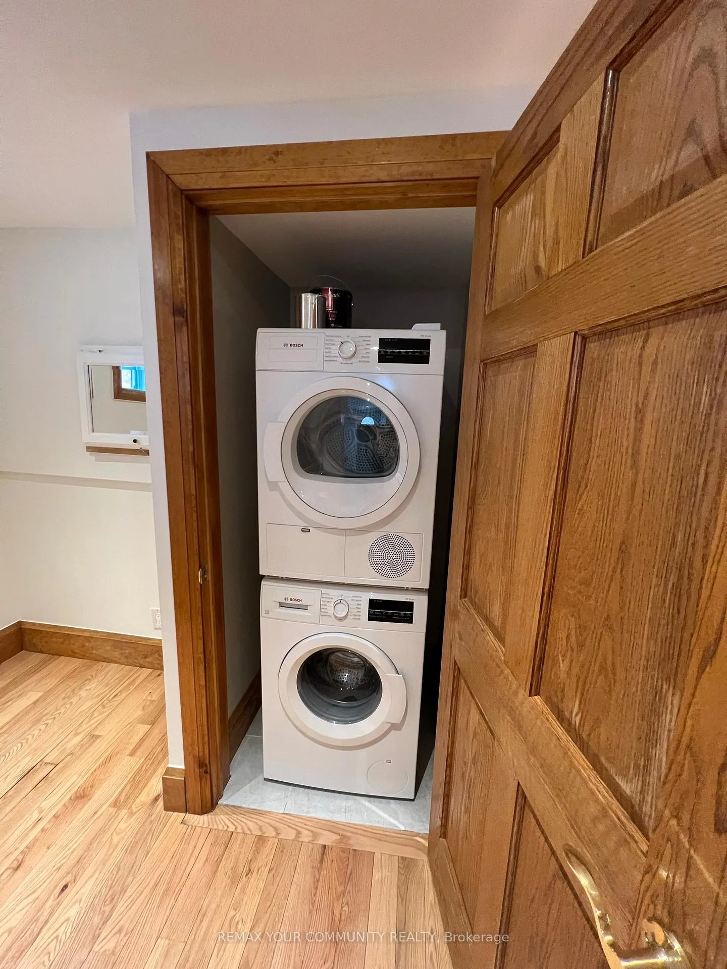 Photo 9 of Unit Rear, 179 St Clair Avenue E, Toronto, Rosedale-Moore Park — HOMEH