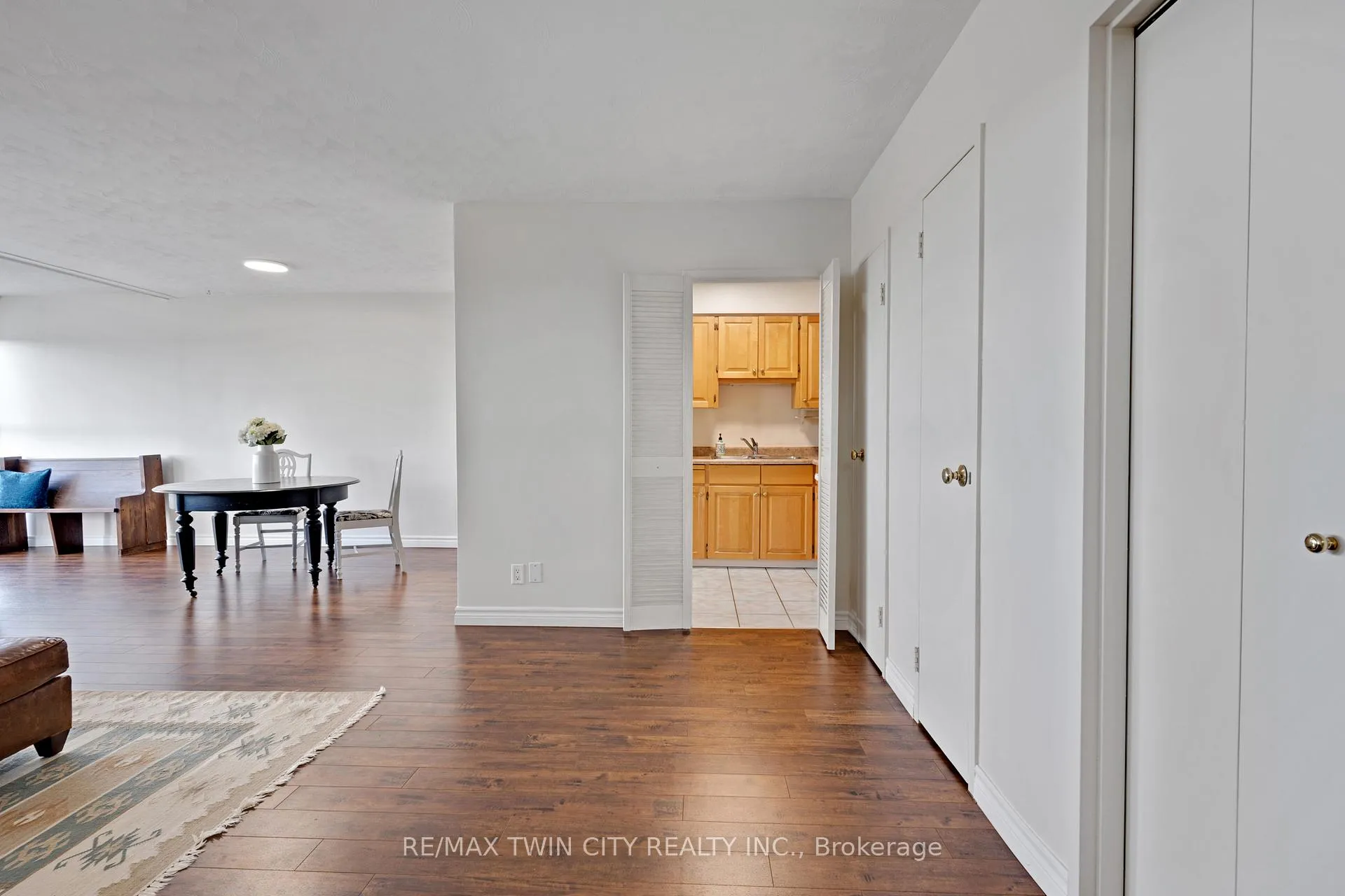 Photo 11 of Unit 708, 24 Midland Drive, Kitchener, Stanley Park — HOMEH