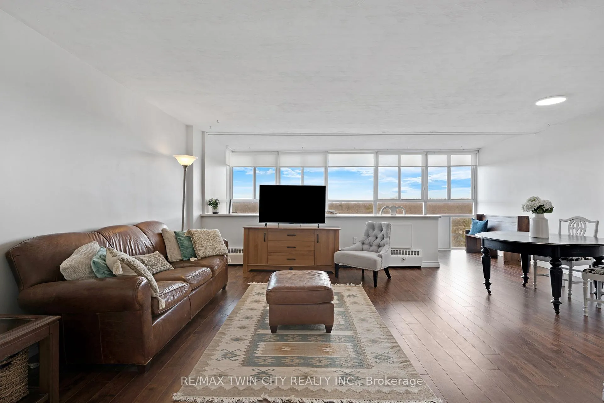 Photo 13 of Unit 708, 24 Midland Drive, Kitchener, Stanley Park — HOMEH