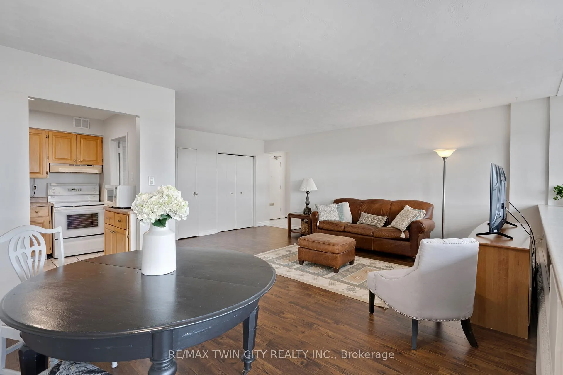 Photo 21 of Unit 708, 24 Midland Drive, Kitchener, Stanley Park — HOMEH