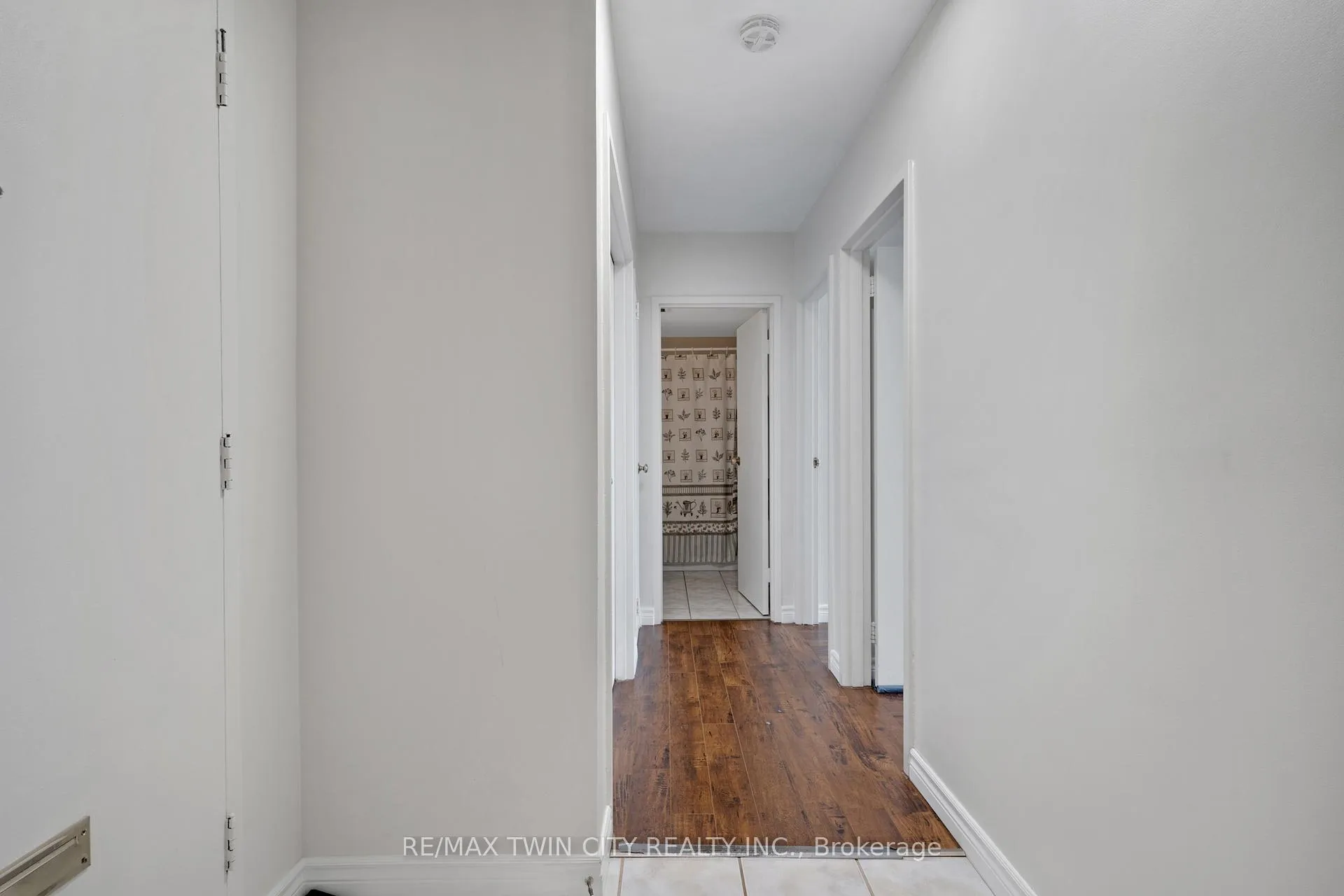 Photo 32 of Unit 708, 24 Midland Drive, Kitchener, Stanley Park — HOMEH