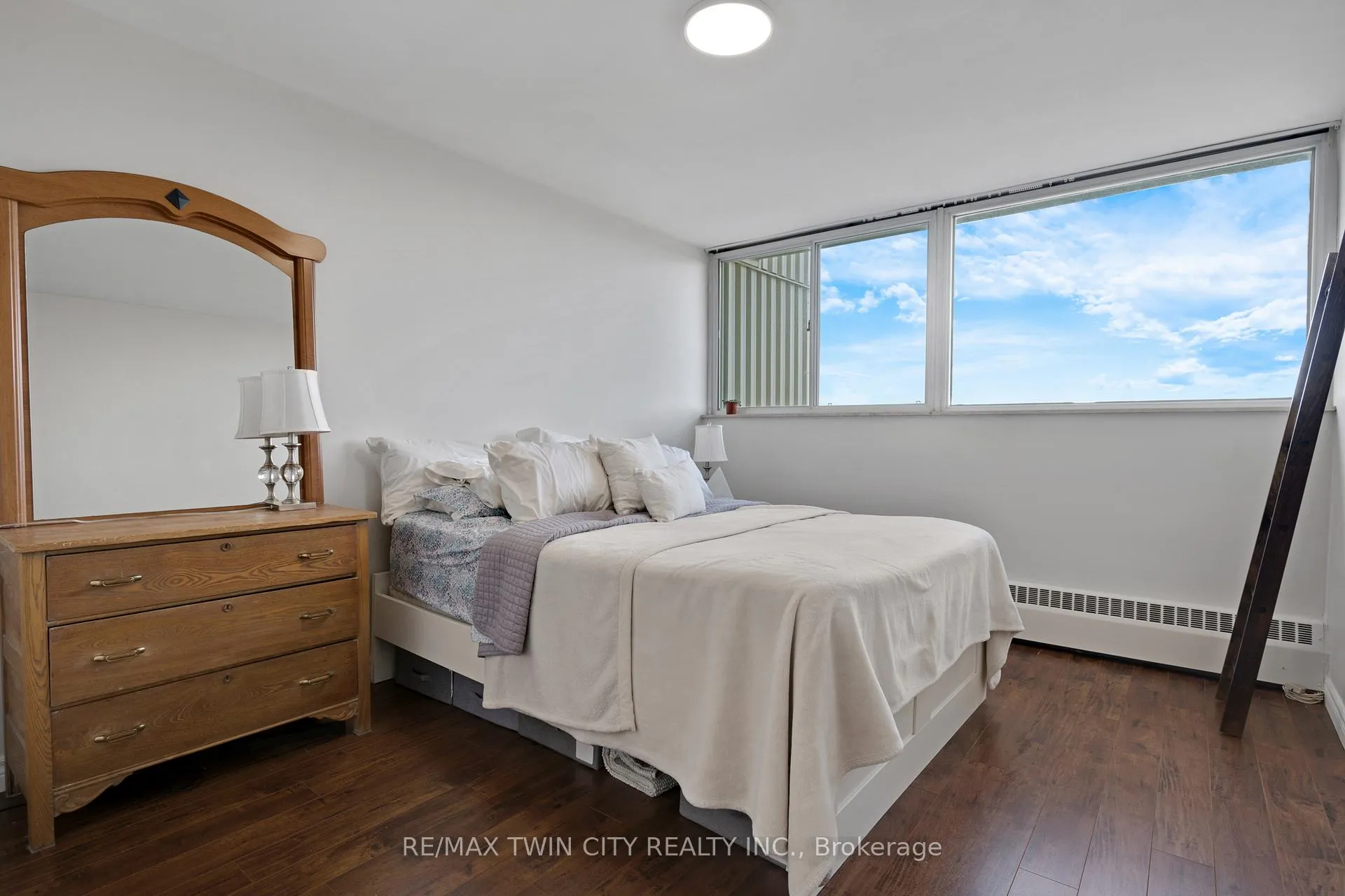 Photo 35 of Unit 708, 24 Midland Drive, Kitchener, Stanley Park — HOMEH