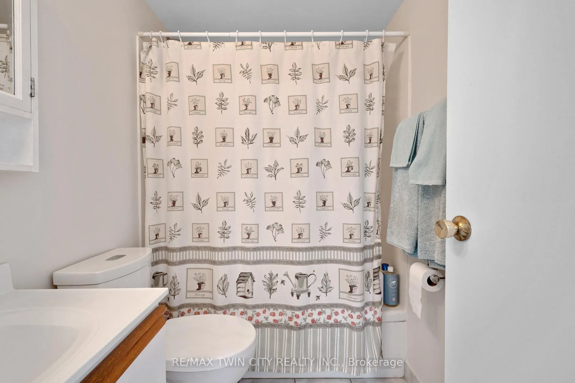Photo 38 of Unit 708, 24 Midland Drive, Kitchener, Stanley Park — HOMEH