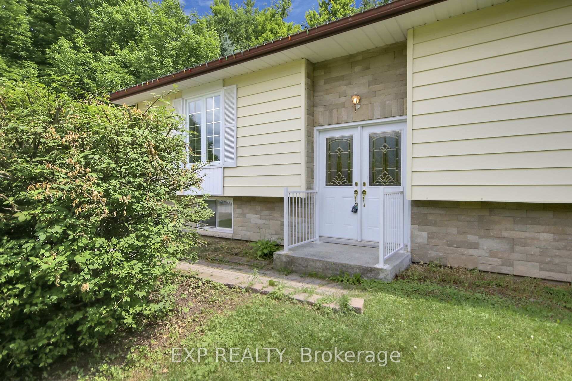 Photo 3 of 182 Robertson Drive, Lanark Highlands, Lanark Highlands (Lanark Village) — HOMEH