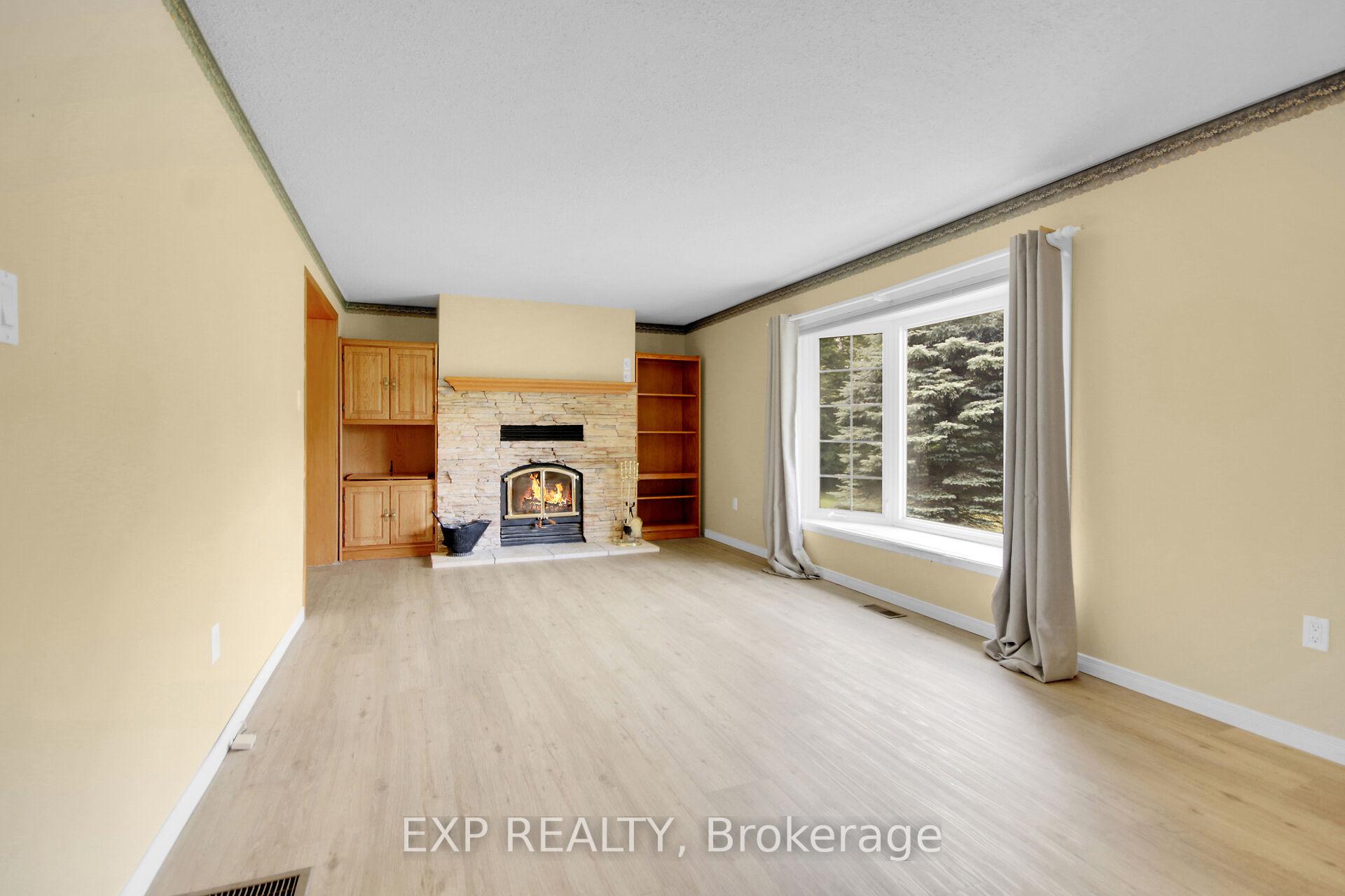 Photo 8 of 182 Robertson Drive, Lanark Highlands, Lanark Highlands (Lanark Village) — HOMEH