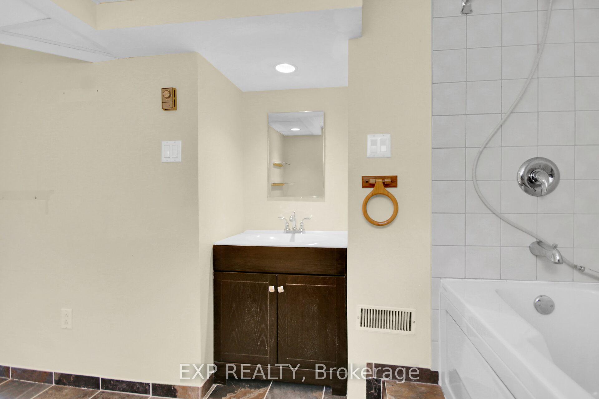 Photo 34 of 182 Robertson Drive, Lanark Highlands, Lanark Highlands (Lanark Village) — HOMEH