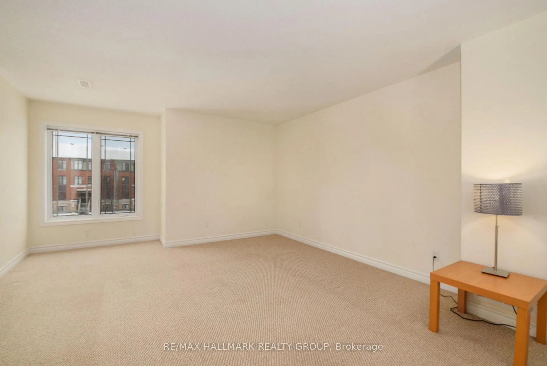 Photo 9 of Unit B, 618 Chapman Mills Drive, Ottawa, Barrhaven - Strandherd — HOMEH