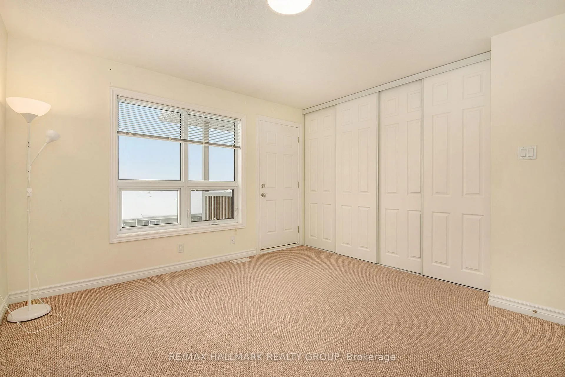Photo 15 of Unit B, 618 Chapman Mills Drive, Ottawa, Barrhaven - Strandherd — HOMEH