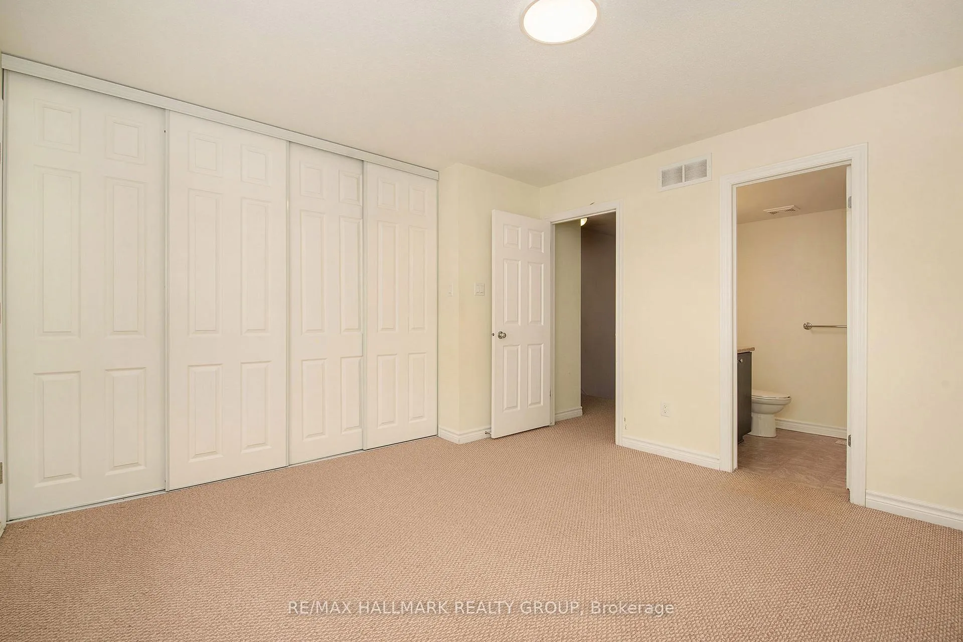 Photo 16 of Unit B, 618 Chapman Mills Drive, Ottawa, Barrhaven - Strandherd — HOMEH