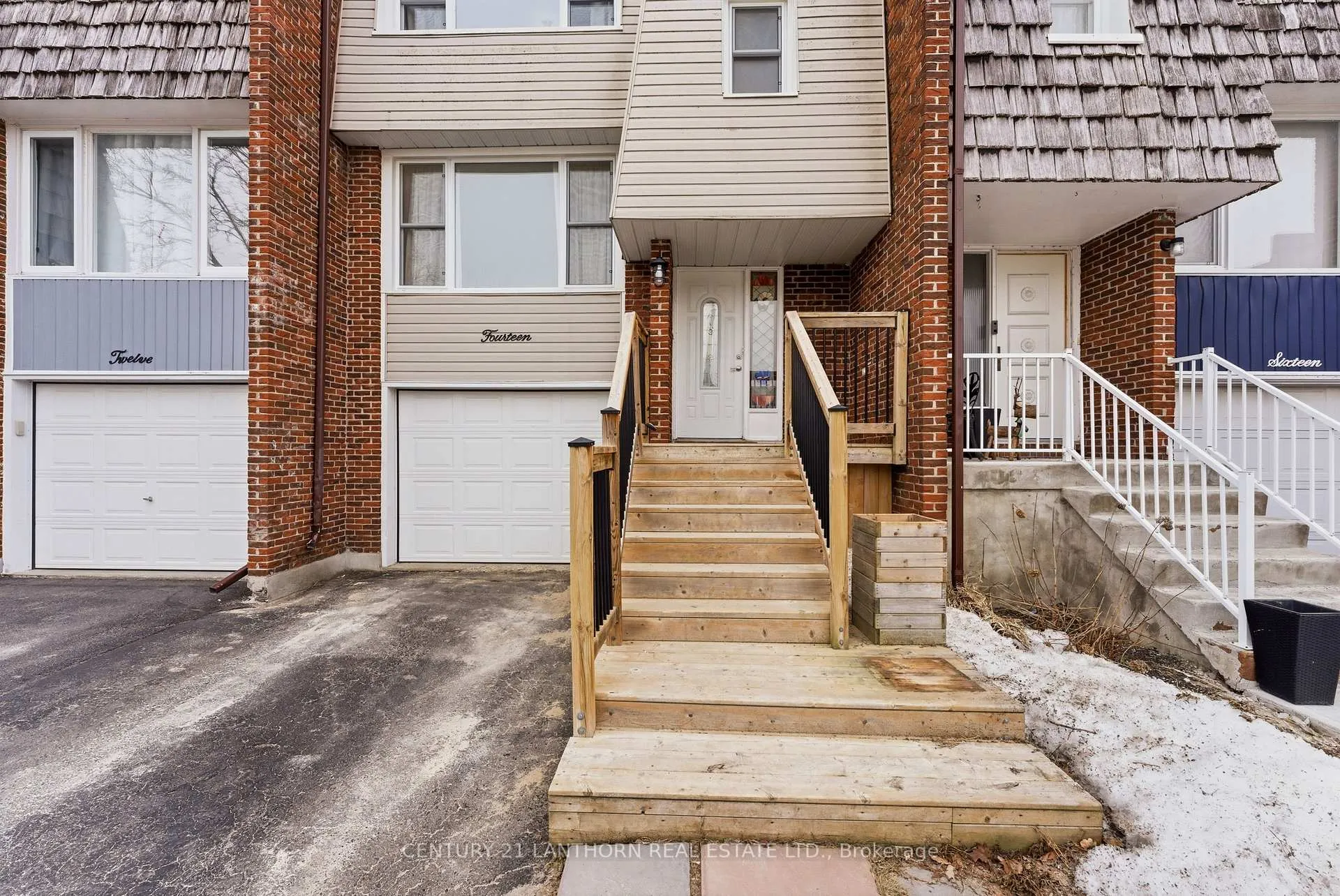 Front of 14 Anna Court