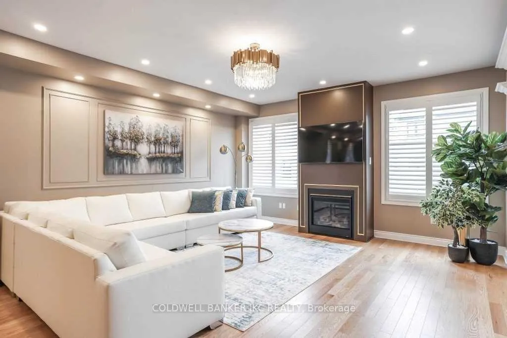 Photo 4 of 165 East Shore Drive E, Clarington, Bowmanville — HOMEH